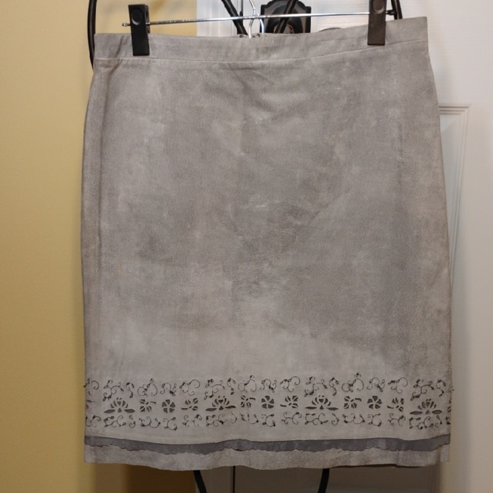 BCBGMaxAzria Light Gray Suede Pencil Skirt